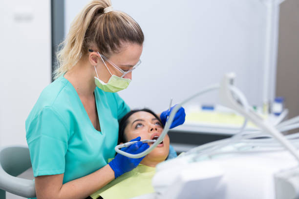 Best Emergency Tooth Extraction in Hemphill, TX